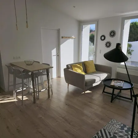 Holiday home - Les Figuiers Barbatre